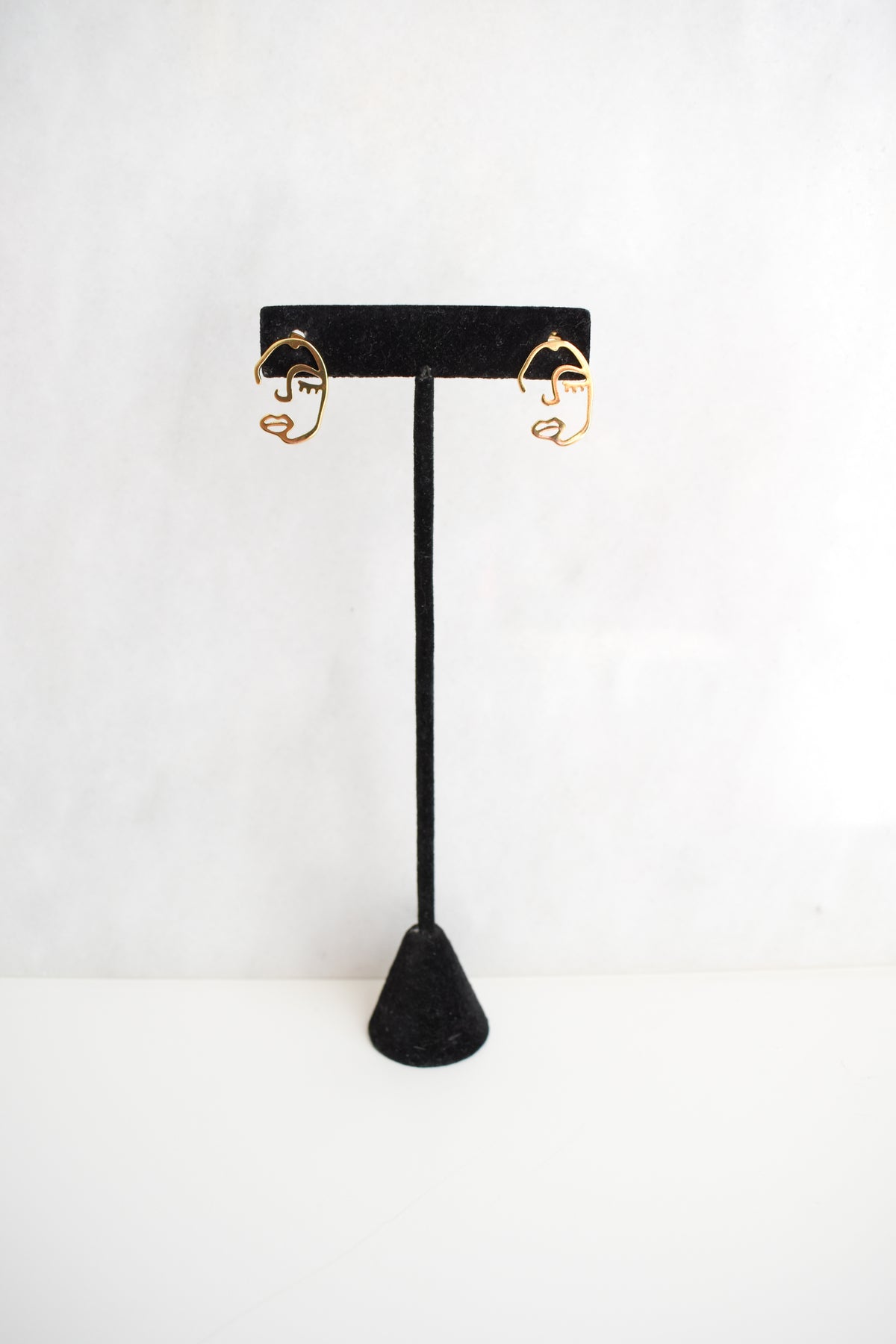 La Face Post Earrings image 3