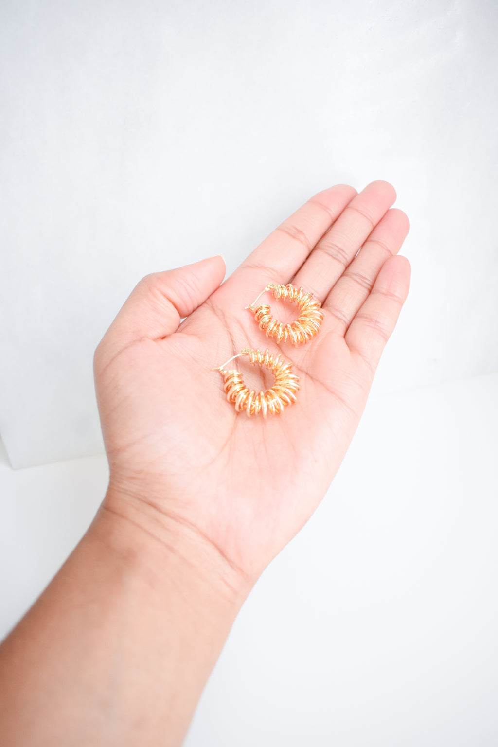 Luup Huggie Earrings image 4