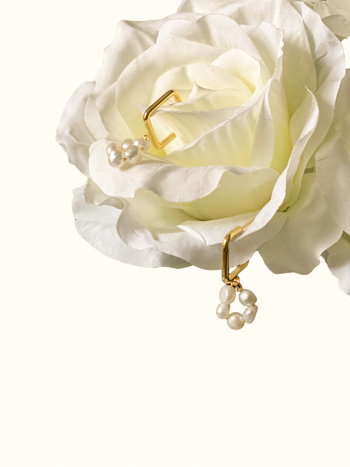 Pearlies Freshwater Pearl Earrings image 0