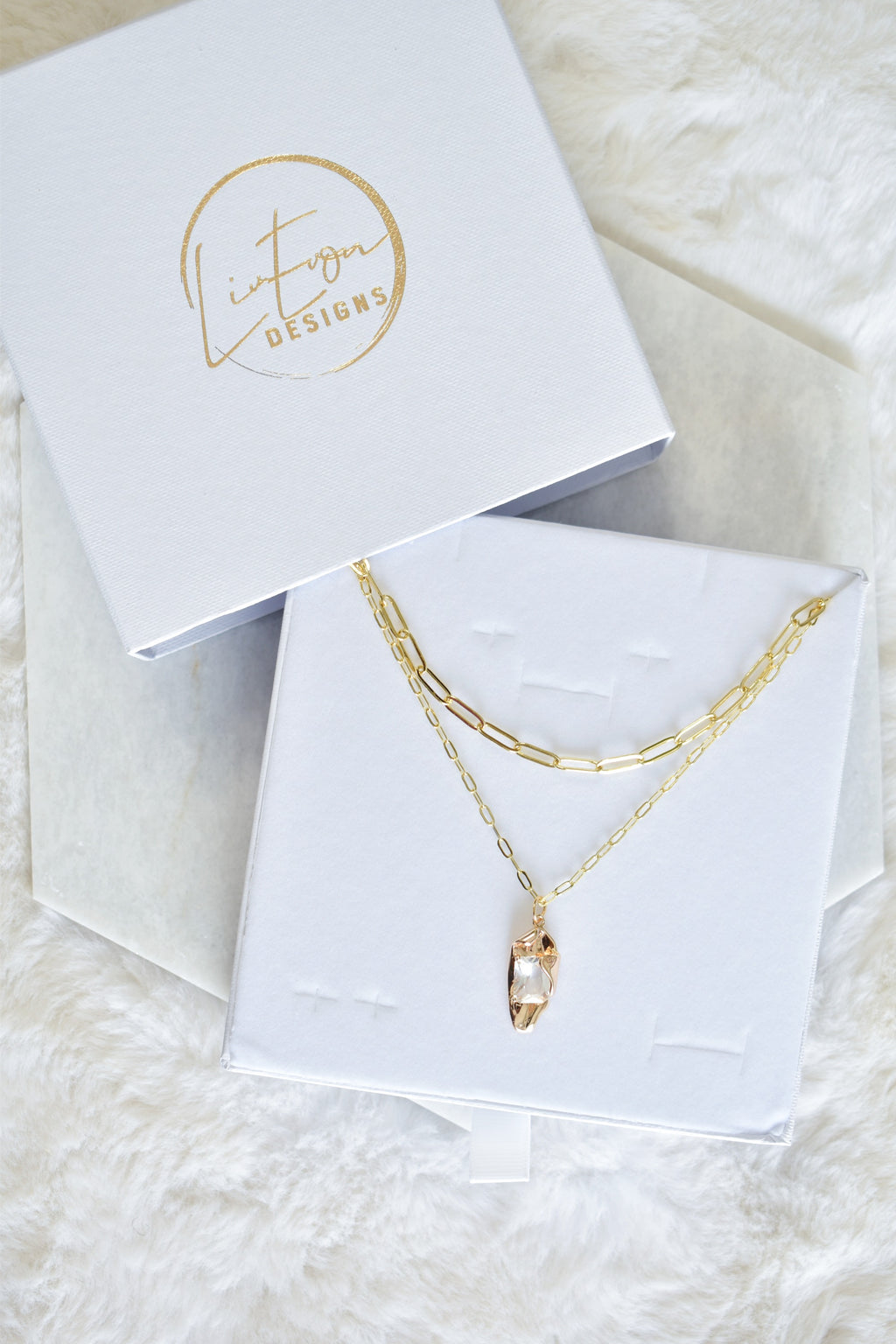 Layered Necklace Set: Golden-I & Paperclip image 2