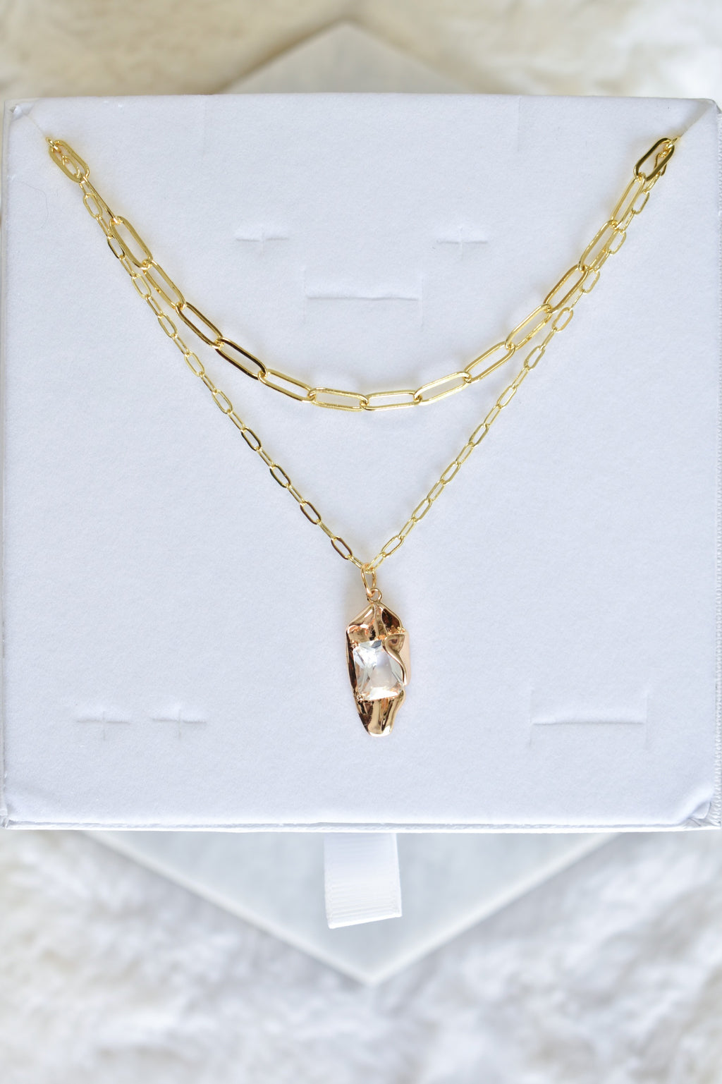 Layered Necklace Set: Golden-I & Paperclip image 5