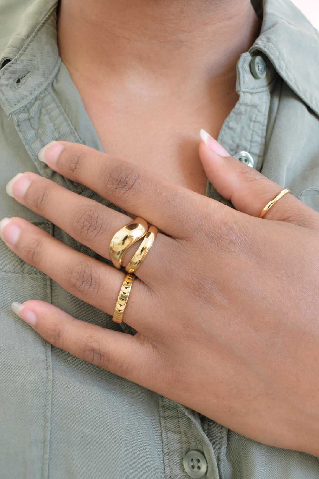 Thicky Wavy Ring - Gold image 3